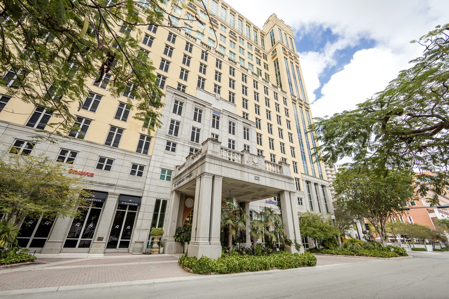 Alhambra Towers, Coral Gables